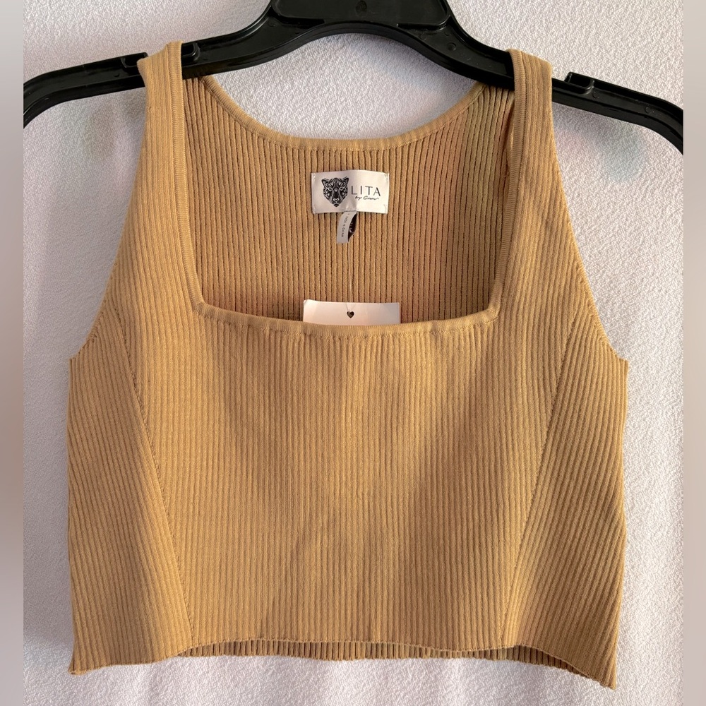 LITA by Ciara Iced Coffee crop tank- NWT🔥